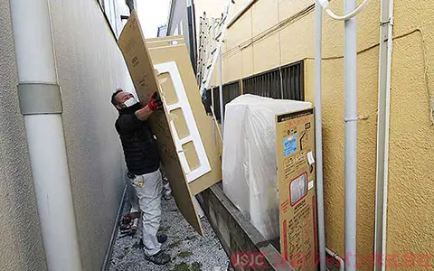 新しく交換するエコキュートの設置1