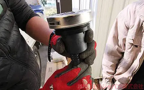 エコキュートの浴室配管の接続2